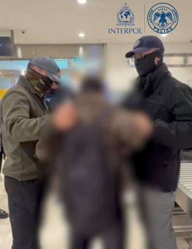Бага насны хүүхдүүдэд бэлгийн харьцаанд орохыг санал болгосон этгээдийг БНСУ-аас баривчлан авчирчээ